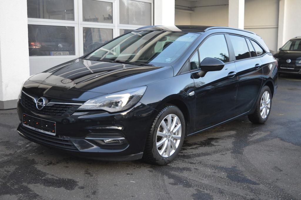Opel Astra 2022