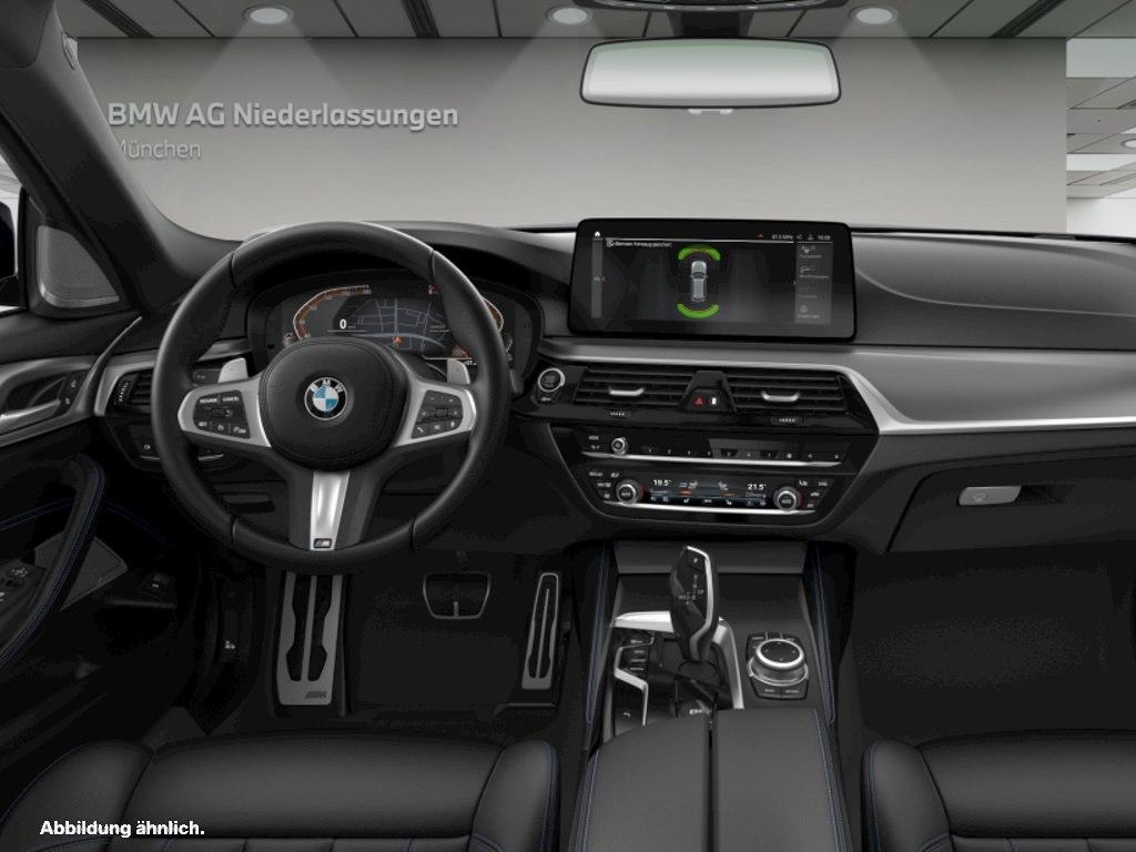 BMW 530 2022