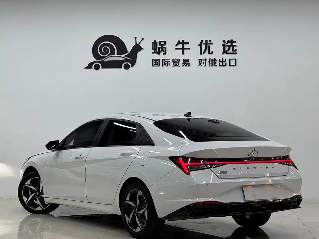 Hyundai Elantra 2023