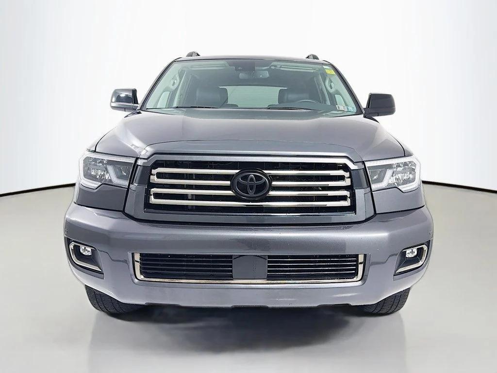 Toyota Sequoia 2021