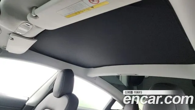 Tesla Model 3 2020