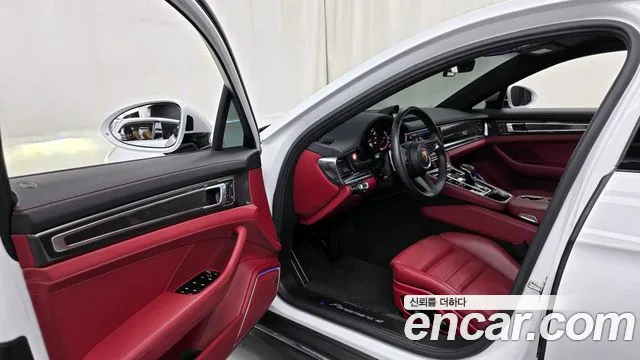 Porsche Panamera 2022