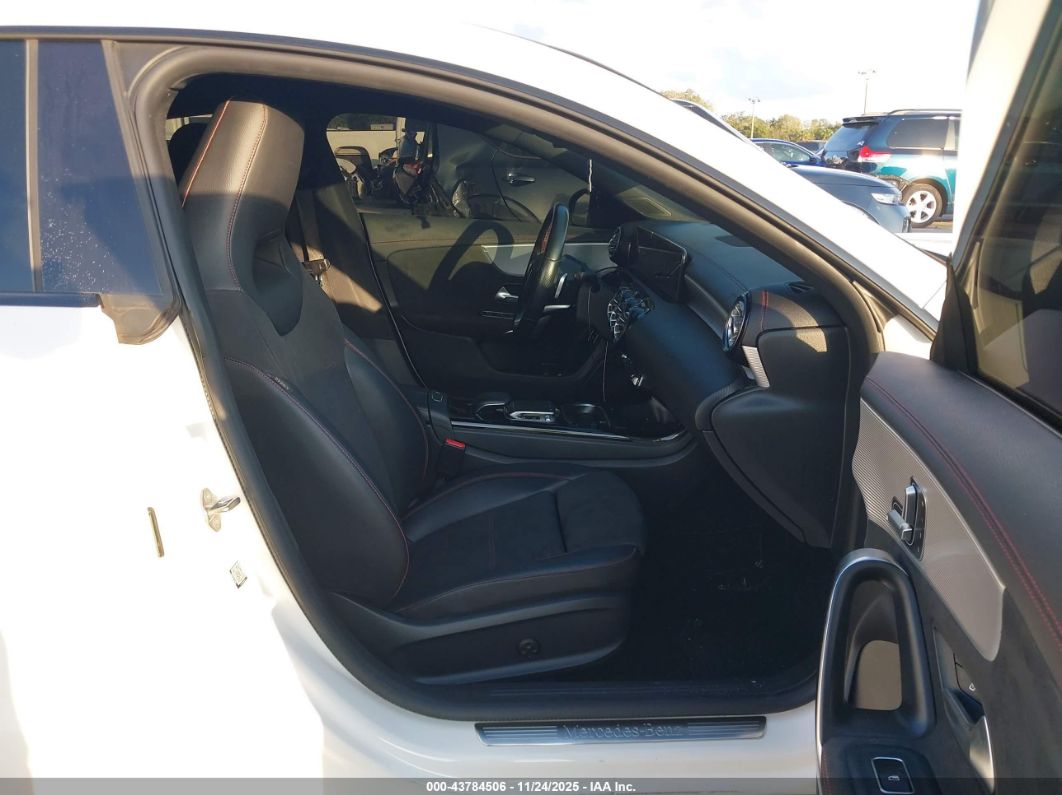 Mercedes-Benz CLA 2020