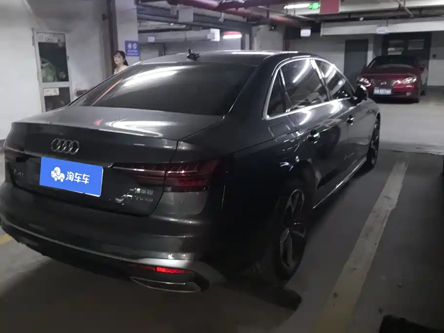 Audi A4 2023