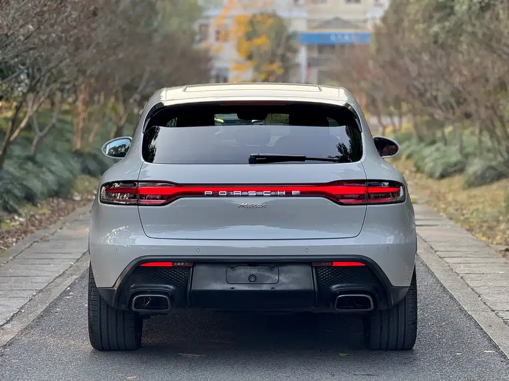 Porsche Macan 2024