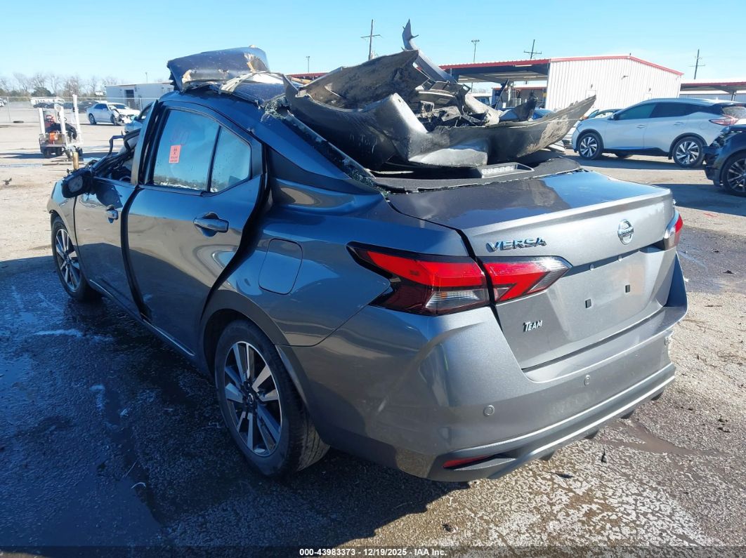 Nissan Versa 2021