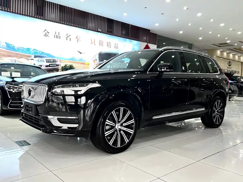 Volvo XC90 2025