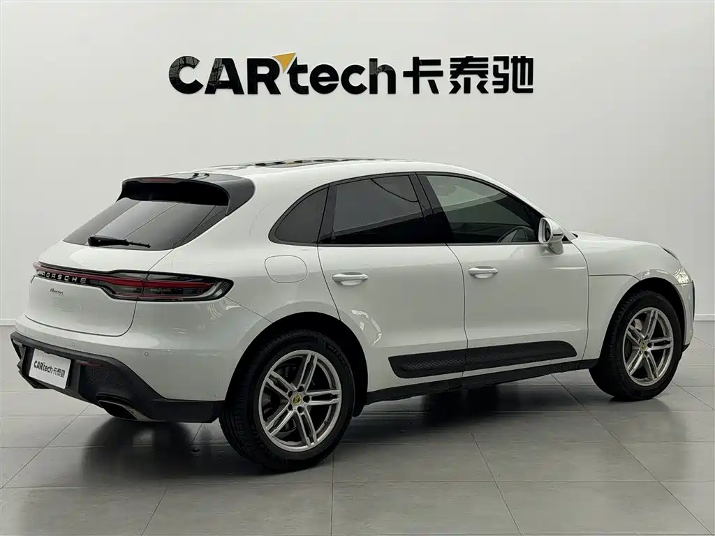 Porsche Macan 2022