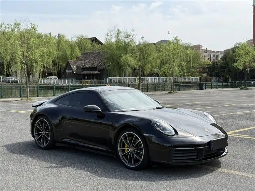 Porsche 911 2021