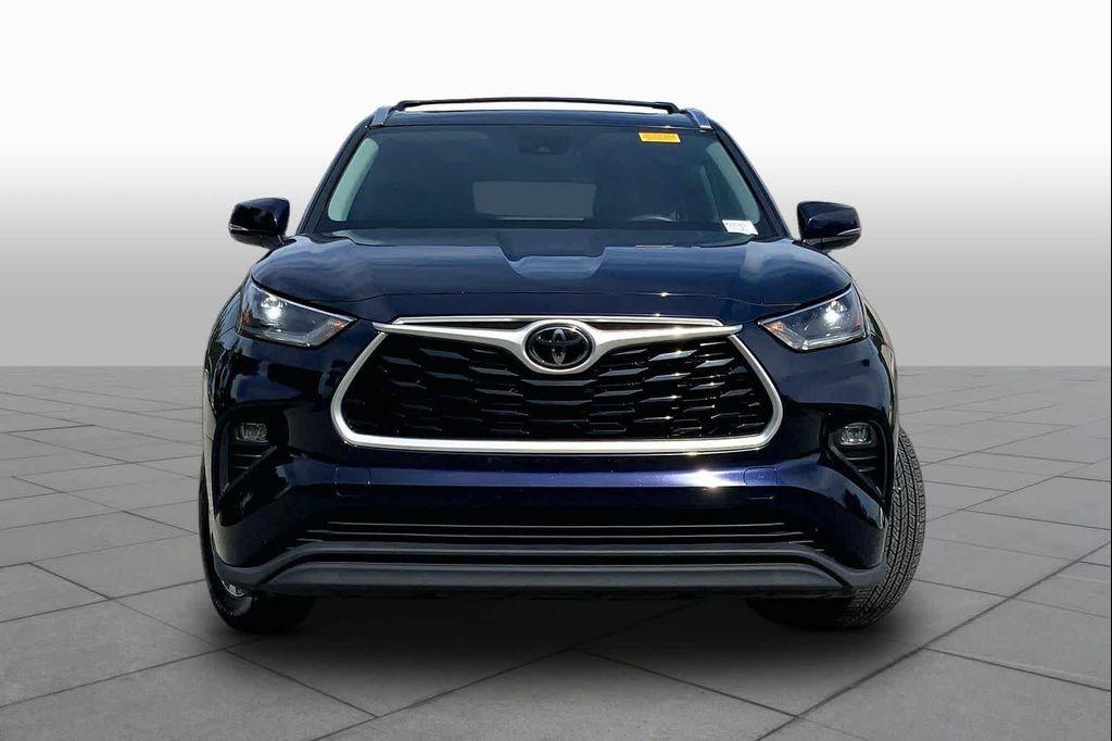 Toyota Highlander 2021