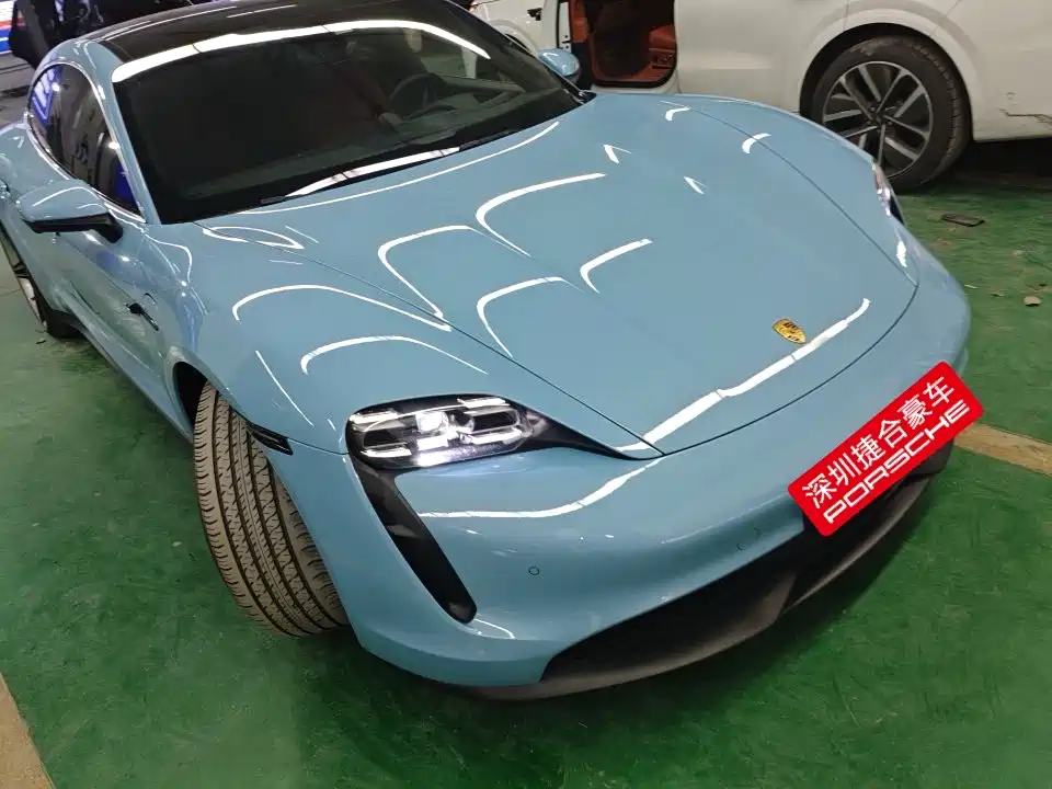 Porsche Taycan 2022