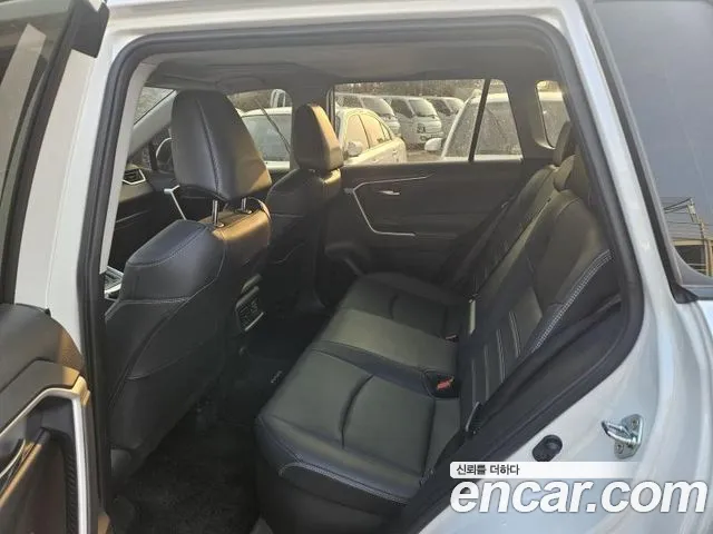 Toyota RAV4 2024