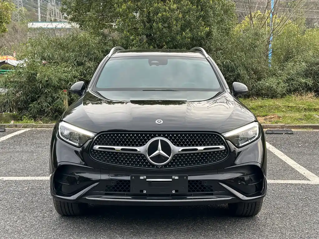Mercedes-Benz GLC 2025