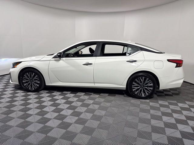 Nissan Altima 2025