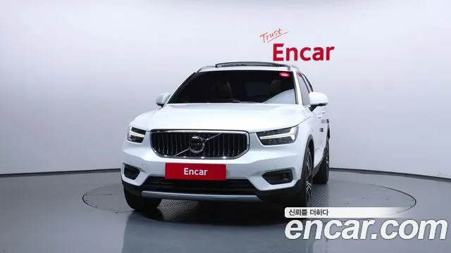 Volvo XC40 2021