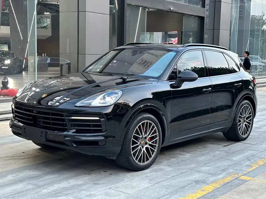 Porsche Cayenne 2023
