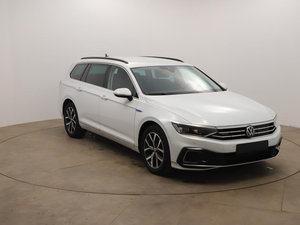 Volkswagen Passat 2022