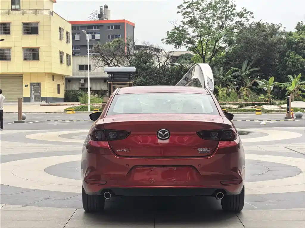 Mazda 3 2023