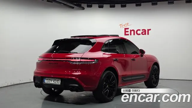 Porsche Macan 2022