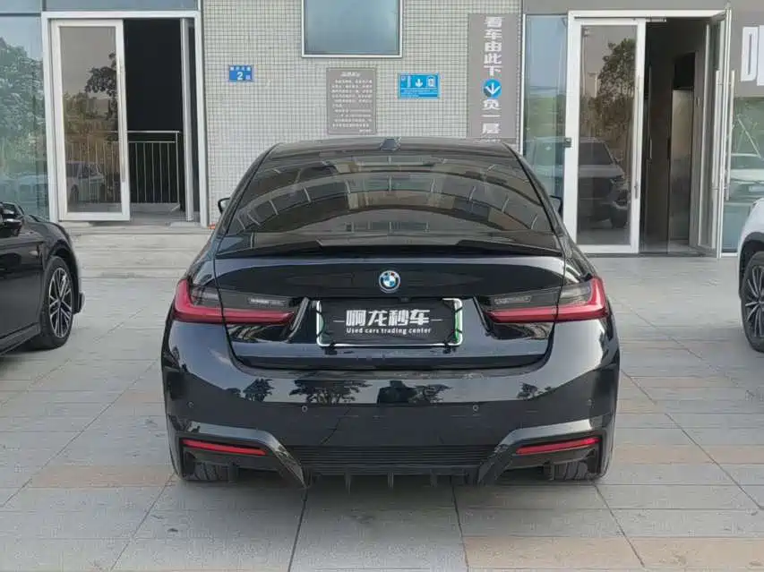 BMW i3 2024