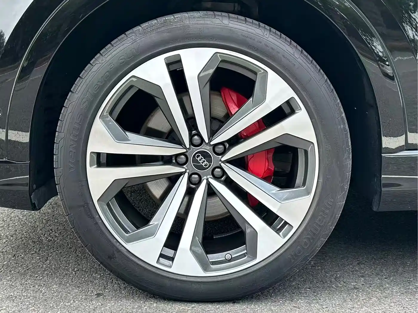 Audi Q8 2023