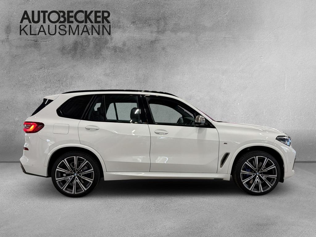 BMW X5 M50 2023