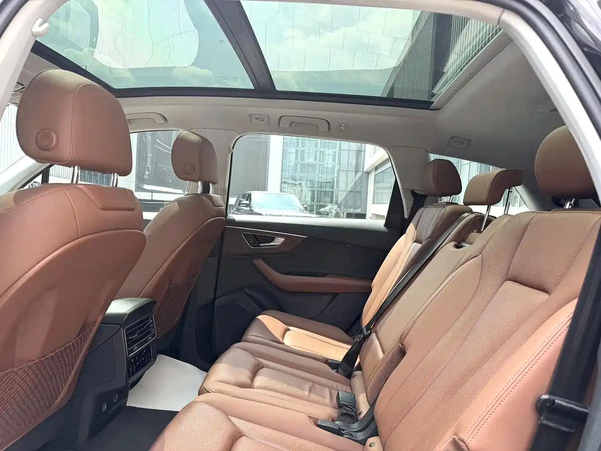 Audi Q7 2021