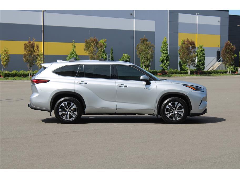 Toyota Highlander 2021