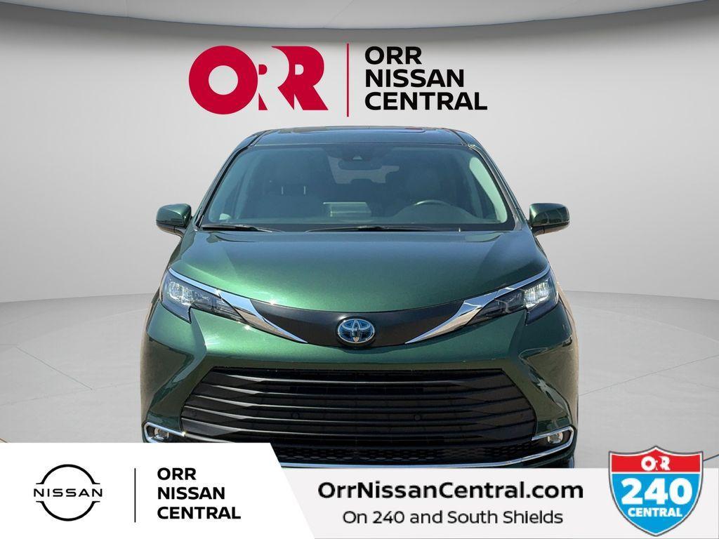 Toyota Sienna 2024