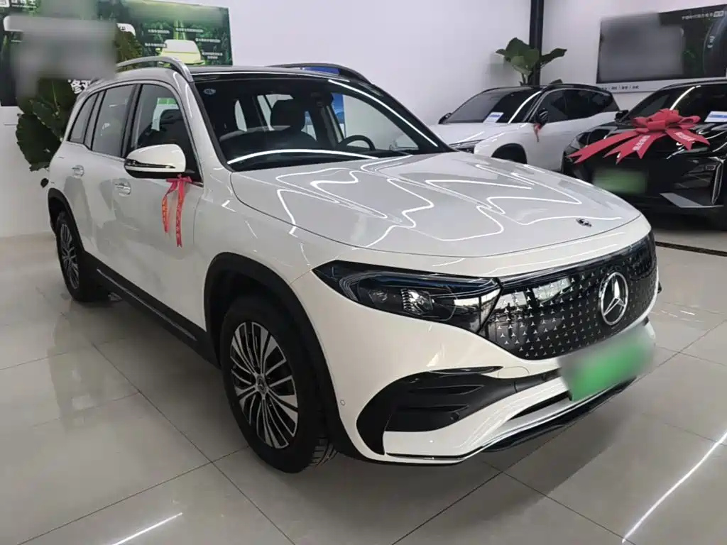Mercedes-Benz EQB 2026