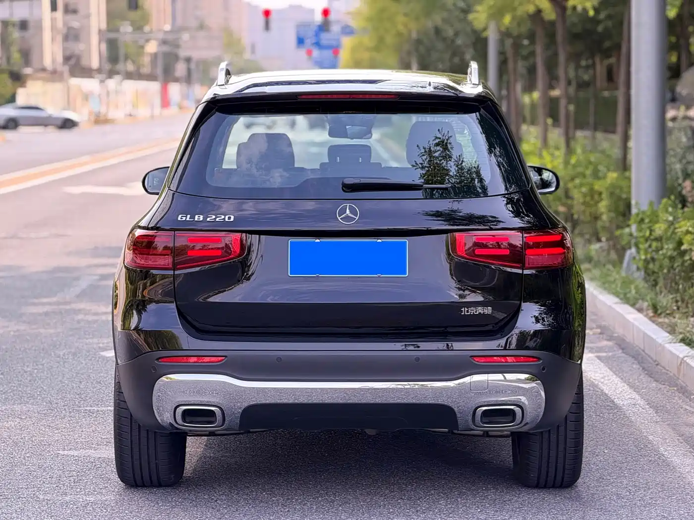 Mercedes-Benz GLB 2025
