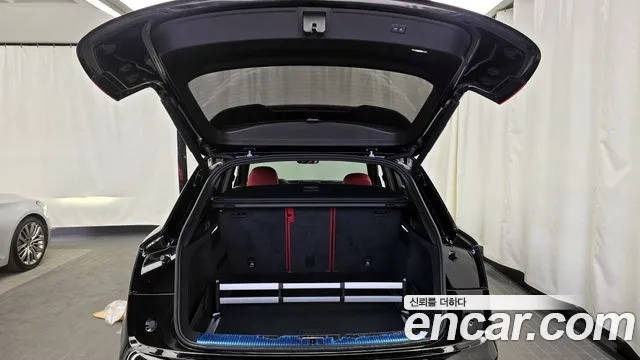 Audi SQ5 2020
