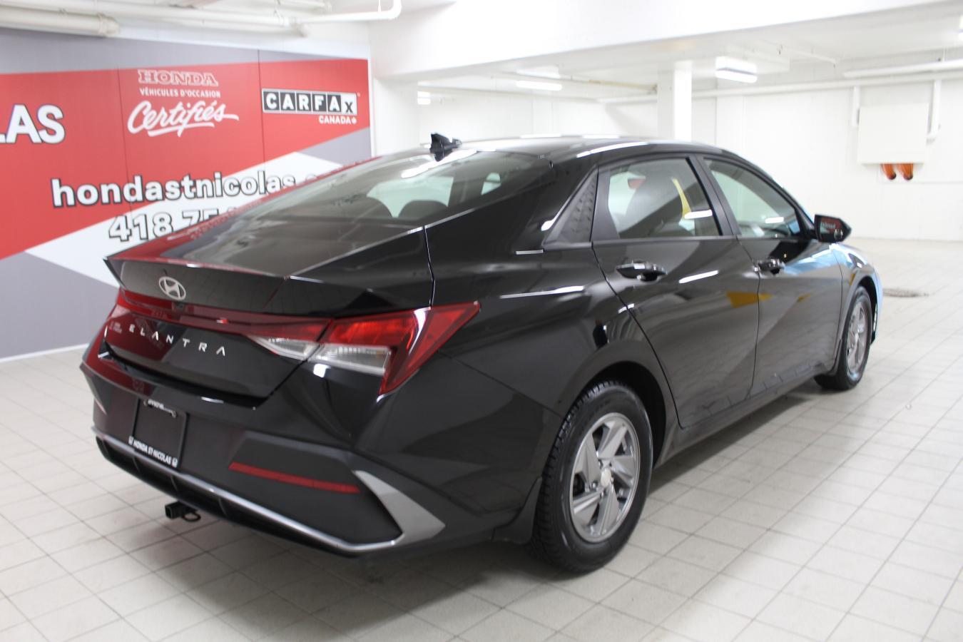 Hyundai Elantra 2024