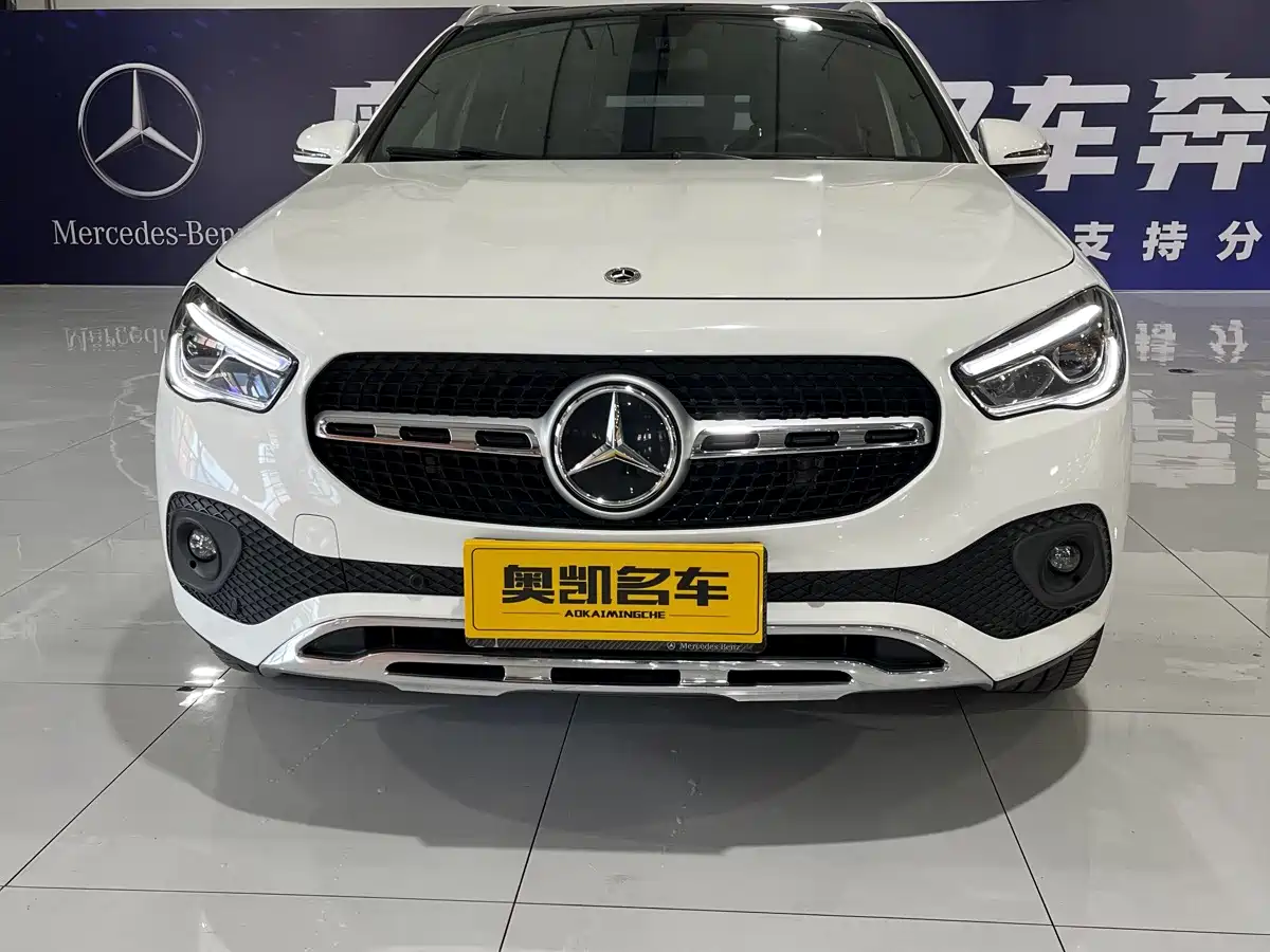 Mercedes-Benz GLA 2021