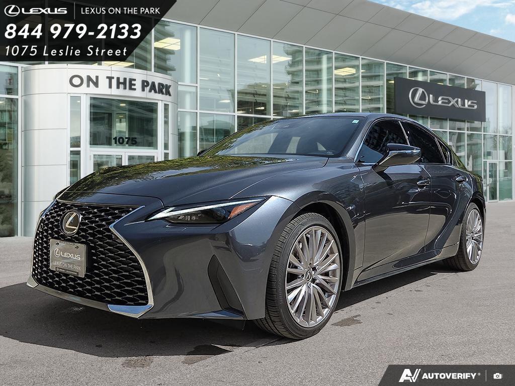 Lexus IS 2025