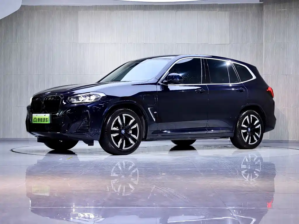 BMW iX3 2022