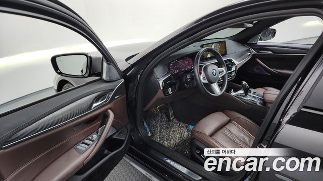 BMW 5 серии 2021