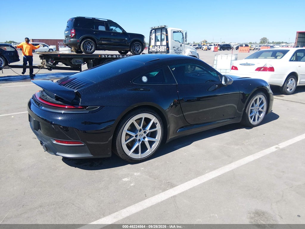 Porsche 911 2025