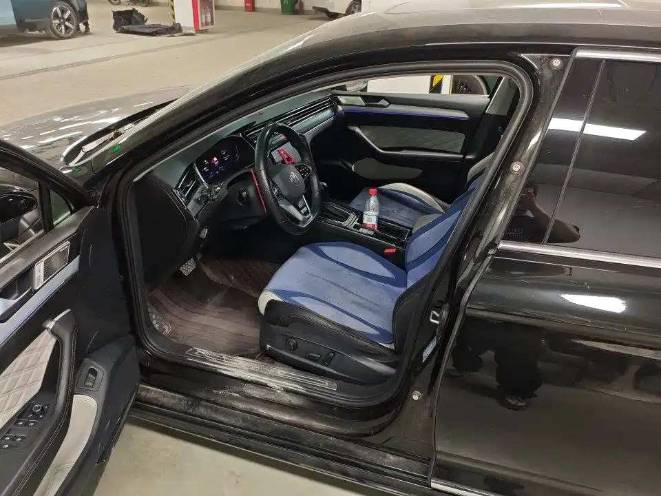 Volkswagen Magotan 2025