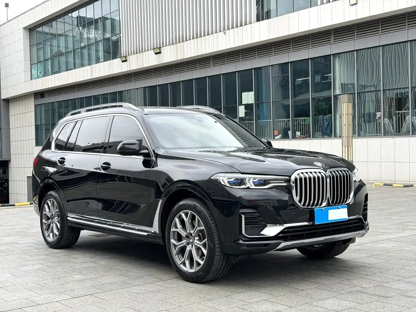 BMW X7 2021