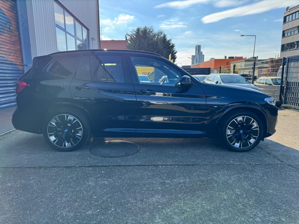 BMW iX3 2022
