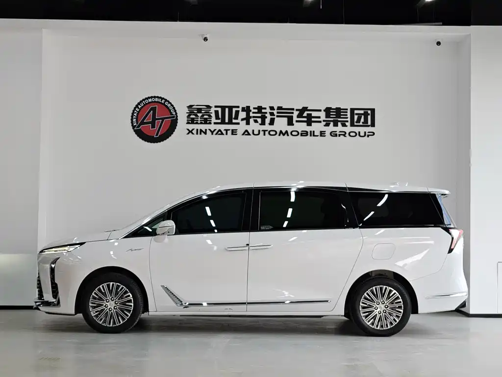 Buick GL8 2024