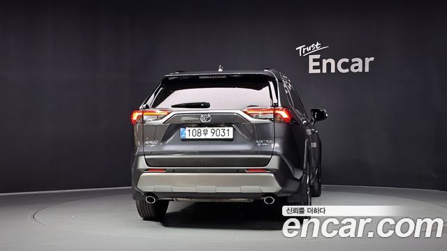 Toyota RAV4 2025