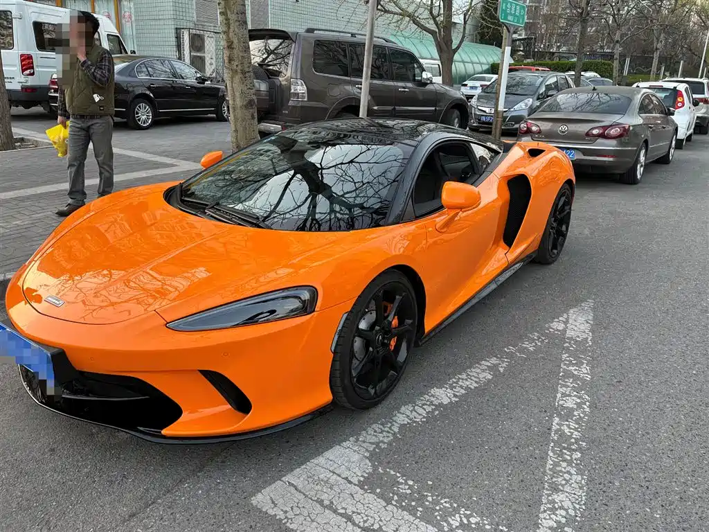 McLaren GT 2021