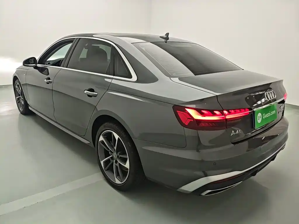 Audi A4 2021
