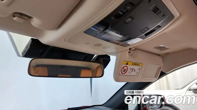 Lexus UX 2022