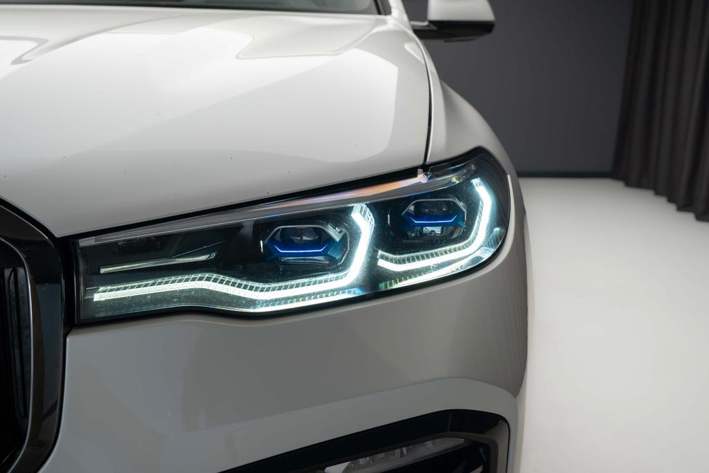 BMW X7 2022