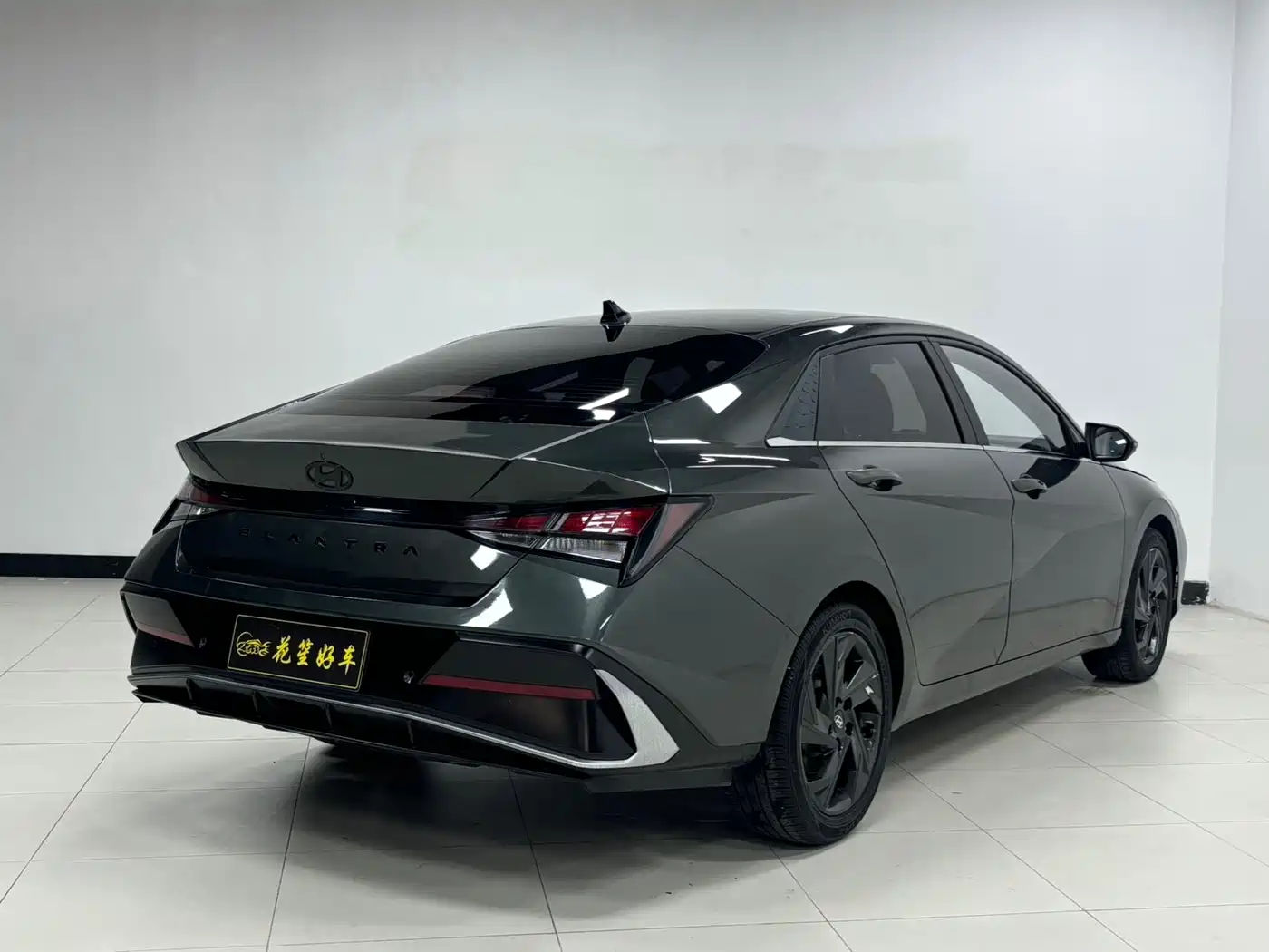 Hyundai Elantra 2023