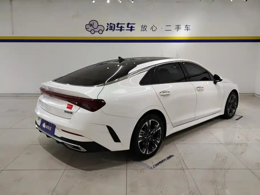 Kia K5 2023