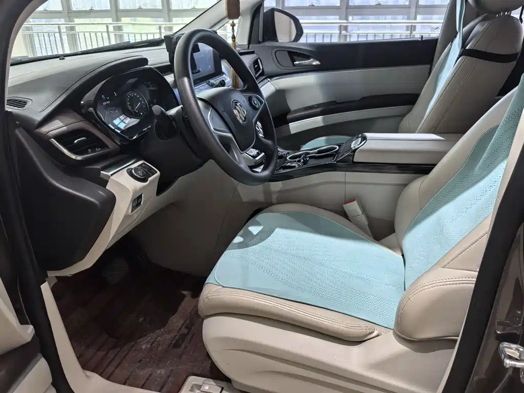 Buick GL8 2023